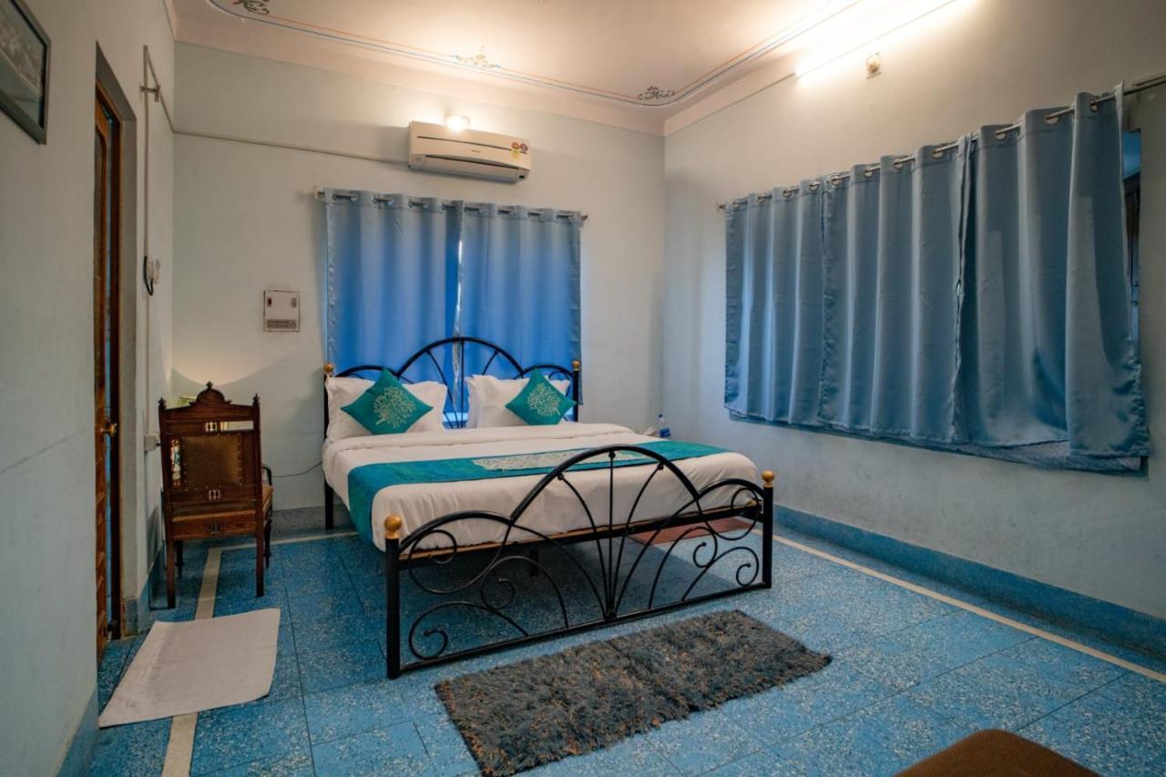 Hotel Ambavgarh Palace Udaipur Bagian luar foto